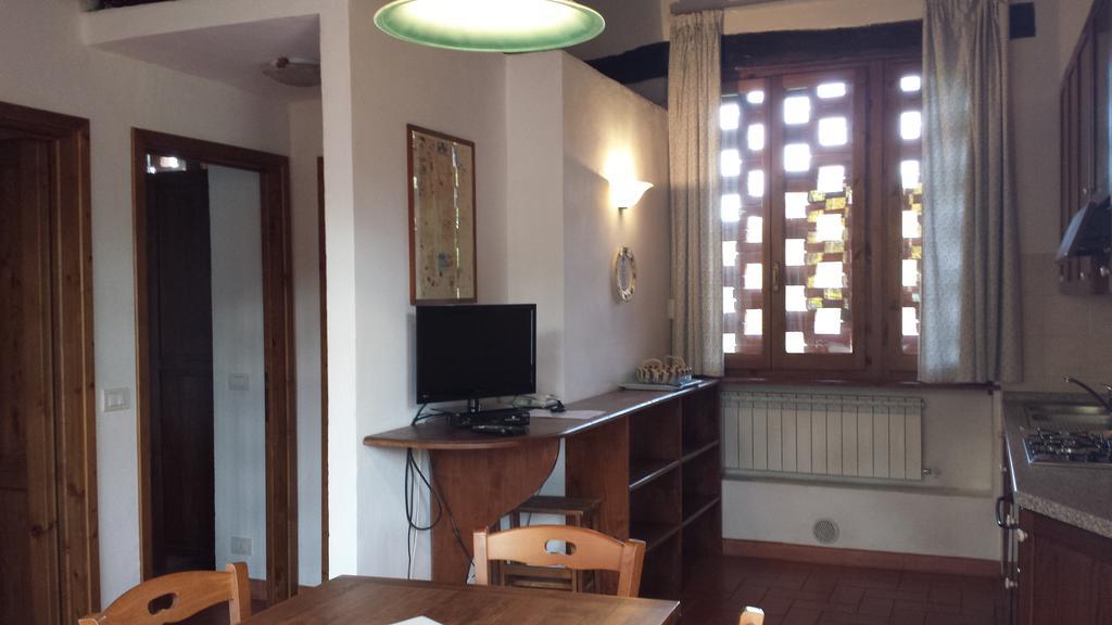 Agriturismo Castello Di Querceto 루콜레나 인 키안티 외부 사진